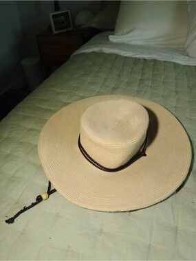 Sloggers Yellow Wide-Brim Straw Sun Hat with Chin Cord